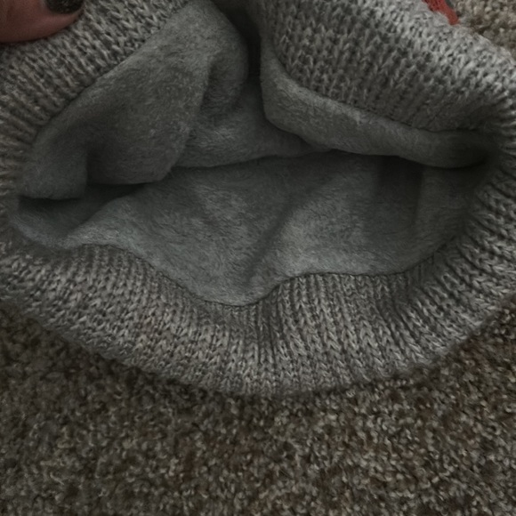 CCM Winter Hockey Hat - Picture 2 of 2